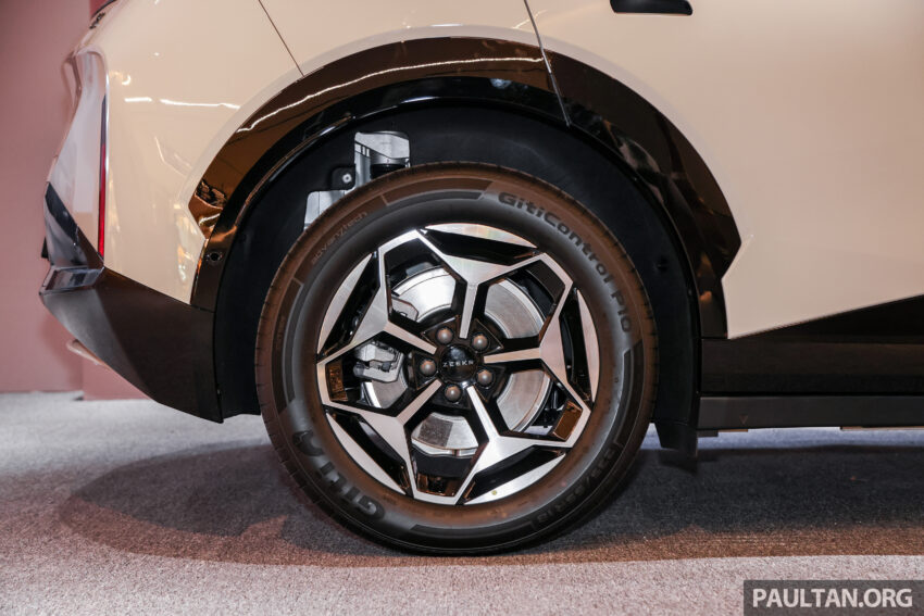 后驱版 Zeekr X Premium 2WD 实拍图集: 5.6秒破百, 续航里程440公里, 极速190km/h, 半小时充电至80%, 今年上市 280974