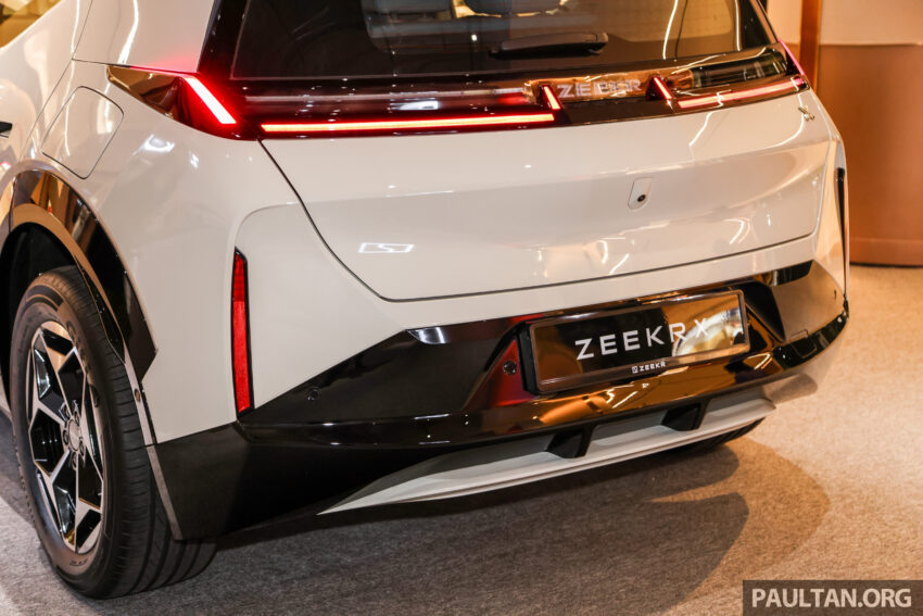 后驱版 Zeekr X Premium 2WD 实拍图集: 5.6秒破百, 续航里程440公里, 极速190km/h, 半小时充电至80%, 今年上市 280975