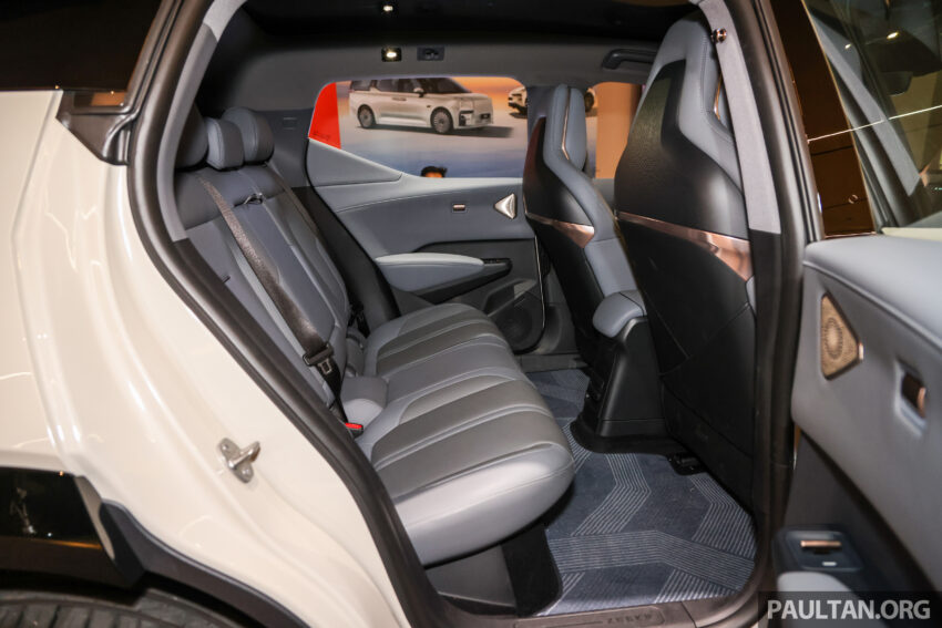 后驱版 Zeekr X Premium 2WD 实拍图集: 5.6秒破百, 续航里程440公里, 极速190km/h, 半小时充电至80%, 今年上市 280994