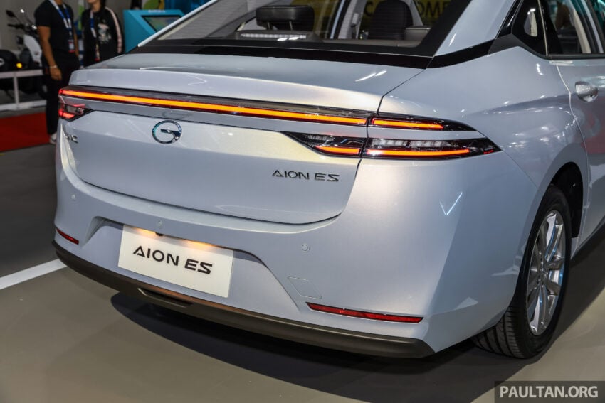 广汽埃安 GAC Aion ES 纯电四门房车本地正式发布, 续航里程可达442公里, 半小时充电至80%, 售价10.7万令吉 284431
