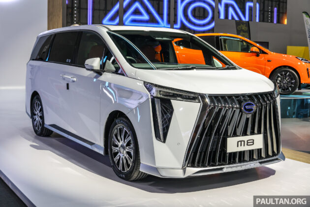 广汽 GAC M8 大型豪华MPV现身吉隆坡车展, 搭载PHEV混动系统, 油电综合续航里程超过1,000公里, 或明年首季来马