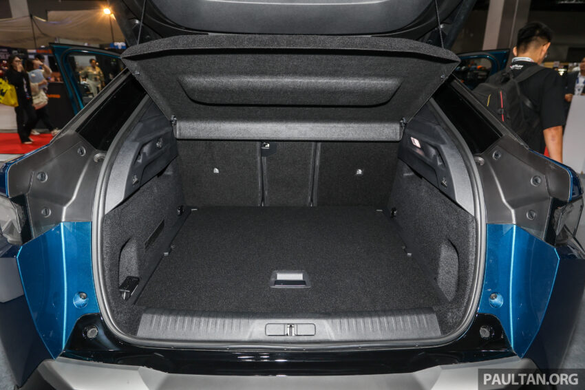 Peugeot e-3008 纯电SUV亮相吉隆坡车展, 续航里程最长可达700公里, 半小时充电至80%, 未来或有机会引进我国市场 284574