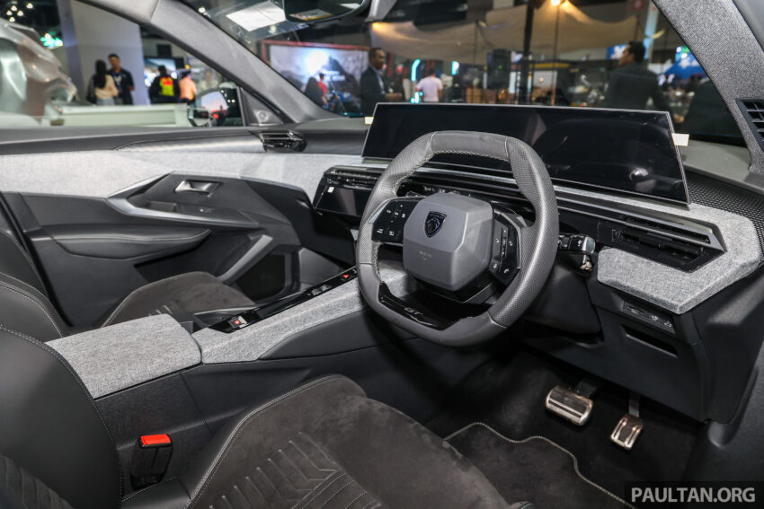 Peugeot e-3008 纯电SUV亮相吉隆坡车展, 续航里程最长可达700公里, 半小时充电至80%, 未来或有机会引进我国市场 284563