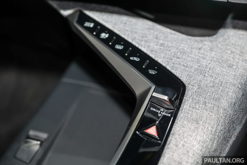Peugeot e-3008 纯电SUV亮相吉隆坡车展, 续航里程最长可达700公里, 半小时充电至80%, 未来或有机会引进我国市场 284568