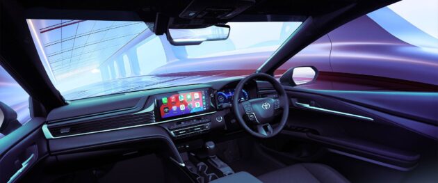 2025 Toyota Camry 2.5V 汽油版确认来马, 沿用2.5L四缸自然进气引擎+8AT变速箱, 售价22.2万, 比油电版便宜2.7万