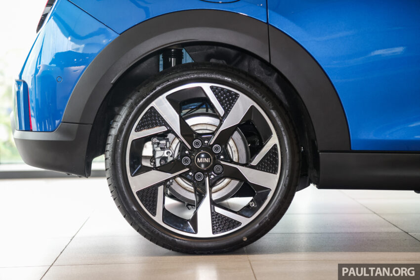 陈列室实拍: F56 MINI Cooper S 5-Door, 预估价29.3万起 283893