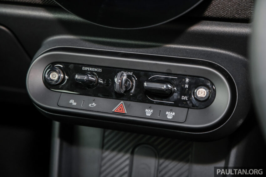 陈列室实拍: F56 MINI Cooper S 5-Door, 预估价29.3万起 283910