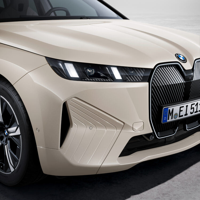 2025 BMW iX 小改款登场！三种版本齐发，动力更强、续航更长！最大输出功率达659 PS，701公里WLTP续航里程 287936