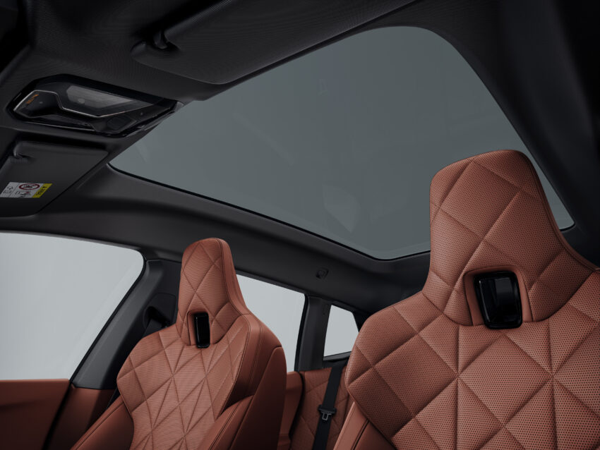 2025 BMW iX 小改款登场！三种版本齐发，动力更强、续航更长！最大输出功率达659 PS，701公里WLTP续航里程 287991
