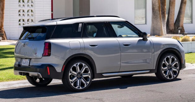 2025 MINI Countryman S All4 改为本地组装, 车价便宜9万令吉, 动力配置不变, 2.0T引擎+8AT变速箱, 售价25.9万起