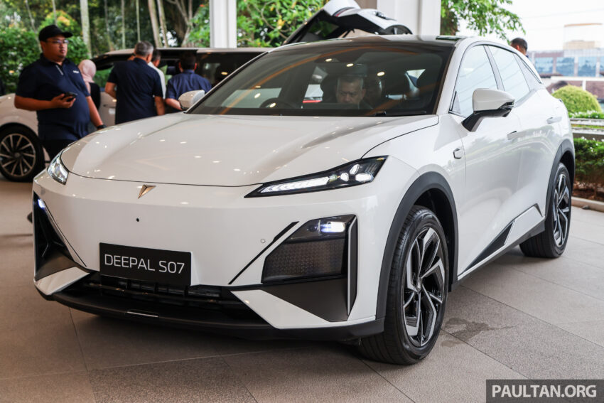 发布在即？深蓝 Deepal S07 本地亮相！475公里WLTP续航里程、258 PS马力；剑指 Tesla Model Y、比亚迪海狮 287723