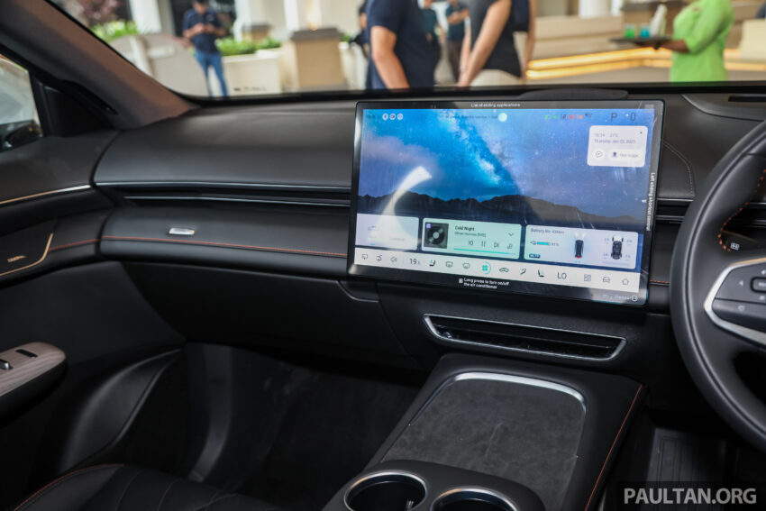 发布在即？深蓝 Deepal S07 本地亮相！475公里WLTP续航里程、258 PS马力；剑指 Tesla Model Y、比亚迪海狮 287763