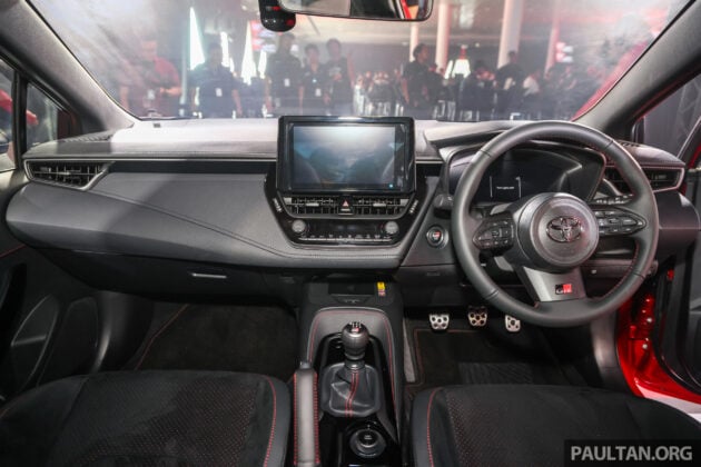 2025 Toyota GR Corolla 小改款来马, 动力小幅提升, 散热与车身结构强化, 暂时只有手排版本可选, 售价36.7万令吉