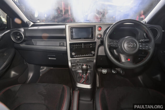 2025 Toyota GR Yaris 小改款本地正式发布, 暂时只有手排版本, 未来将引进自排版, 马力与扭力小幅上涨, 售价31.6万