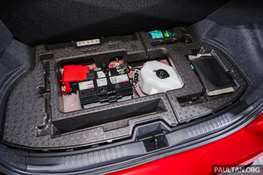 2025 Toyota GR Yaris 小改款本地正式发布, 暂时只有手排版本, 未来将引进自排版, 马力与扭力小幅上涨, 售价31.6万 286100