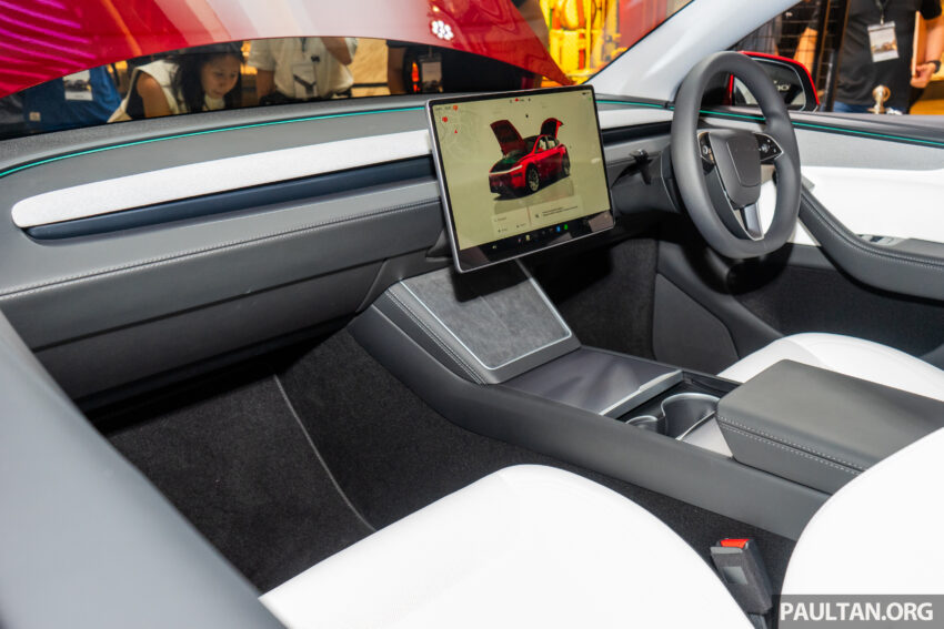 2025 Tesla Model Y 小改款右驾版实拍, 售价19.5万令吉起 287867