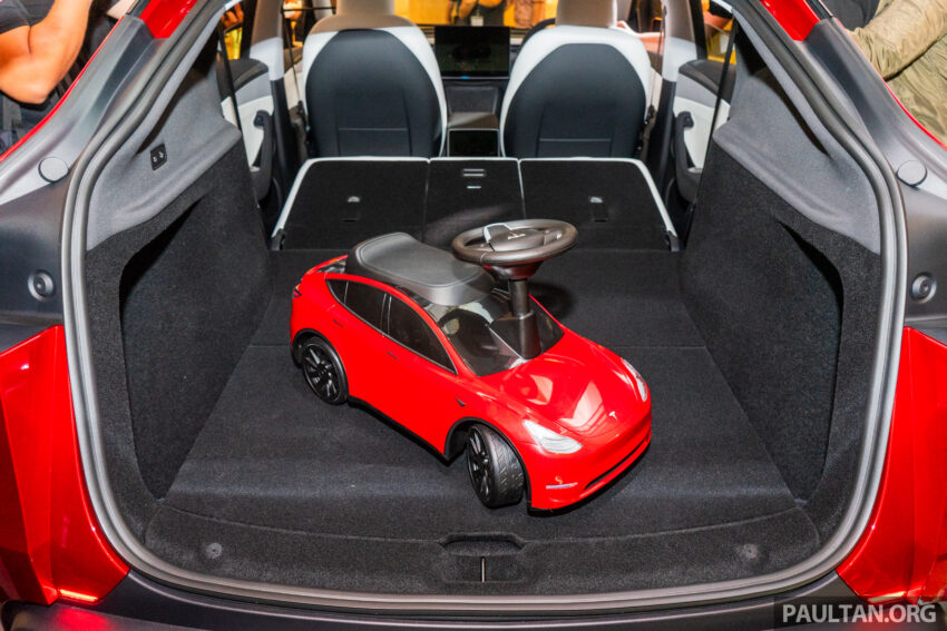 2025 Tesla Model Y 小改款右驾版实拍, 售价19.5万令吉起 287879