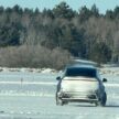Tesla Model Y 小改款雪地测试谍照曝光, 前后贯穿式灯组