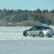 Tesla Model Y 小改款雪地测试谍照曝光, 前后贯穿式灯组