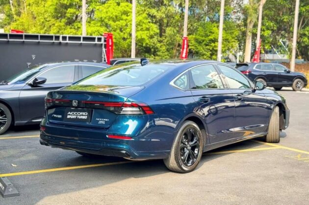 2025 Honda Accord 小改款中国亮相, 预计3月正式发布