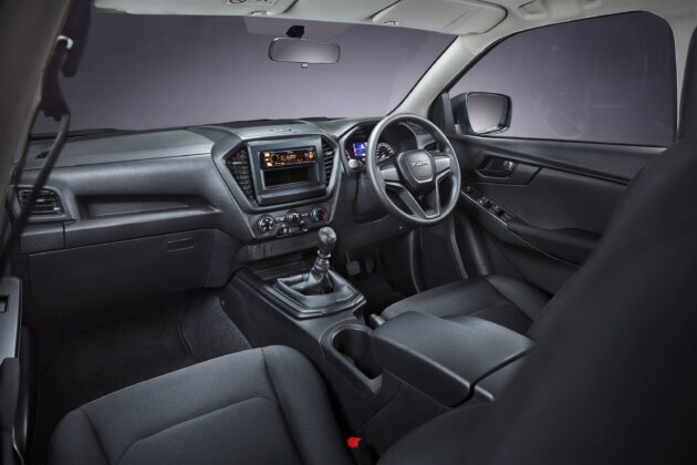 2025 Isuzu D-Max 4×2 MT Low Ride 本地上市, 定位入门版, 离地高度降至195mm, 1.9L柴油引擎+手排, 售价9.2万起