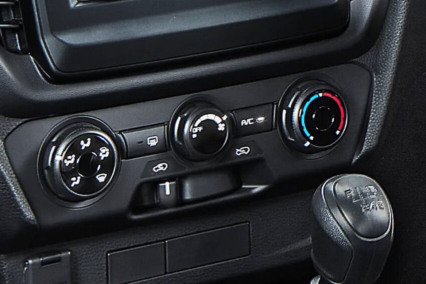 2025 Isuzu D-Max 4×2 MT Low Ride 本地上市, 定位入门版, 离地高度降至195mm, 1.9L柴油引擎+手排, 售价9.2万起 289633