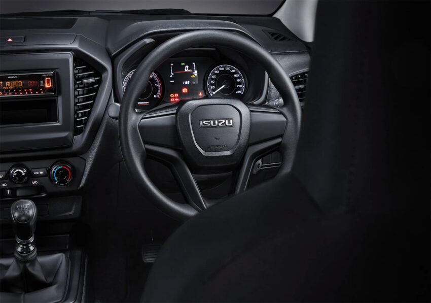 2025 Isuzu D-Max 4×2 MT Low Ride 本地上市, 定位入门版, 离地高度降至195mm, 1.9L柴油引擎+手排, 售价9.2万起 289636