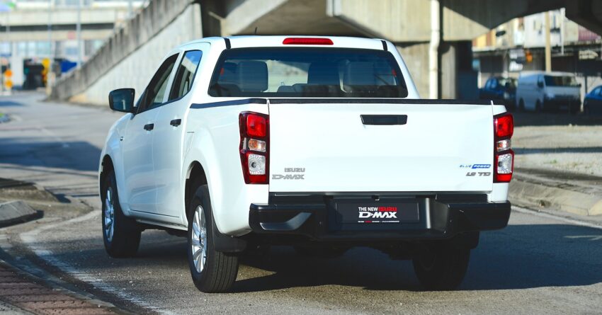 2025 Isuzu D-Max 4×2 MT Low Ride 本地上市, 定位入门版, 离地高度降至195mm, 1.9L柴油引擎+手排, 售价9.2万起 289622
