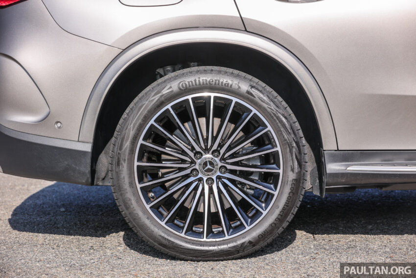 2025 Mercedes-Benz GLC 350e 4MATIC 本地新车完整实拍, PHEV混动版, 拥有131公里纯电续航里程, 售价39.9万 289362