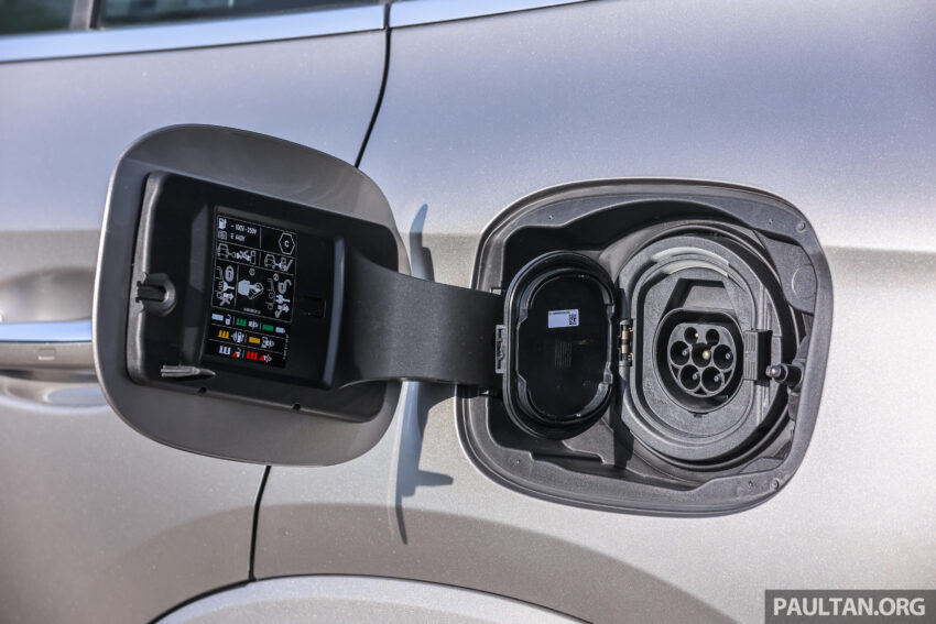 2025 Mercedes-Benz GLC 350e 4MATIC 本地新车完整实拍, PHEV混动版, 拥有131公里纯电续航里程, 售价39.9万 289371