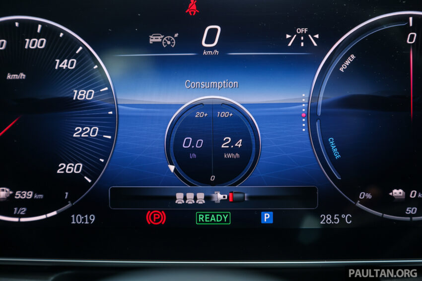 2025 Mercedes-Benz GLC 350e 4MATIC 本地新车完整实拍, PHEV混动版, 拥有131公里纯电续航里程, 售价39.9万 289403