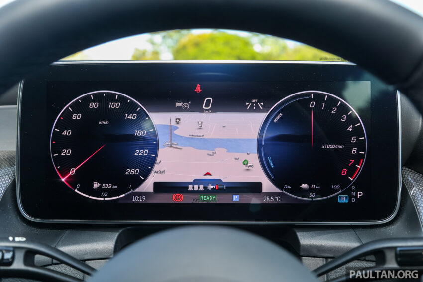 2025 Mercedes-Benz GLC 350e 4MATIC 本地新车完整实拍, PHEV混动版, 拥有131公里纯电续航里程, 售价39.9万 289389