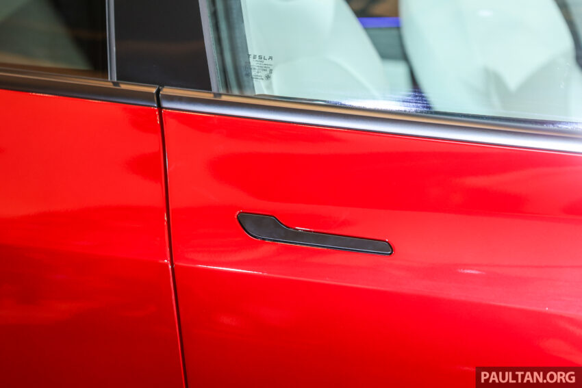2025 Tesla Model Y 小改款正式登陆大马, 最快4.3秒破百, 极速203km/h, 续航里程最长551公里, 售价从19.54万起 289079