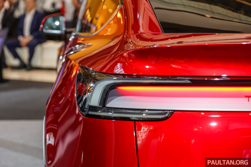 2025 Tesla Model Y 小改款正式登陆大马, 最快4.3秒破百, 极速203km/h, 续航里程最长551公里, 售价从19.54万起 289086