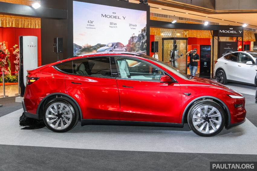 2025 Tesla Model Y 小改款正式登陆大马, 最快4.3秒破百, 极速203km/h, 续航里程最长551公里, 售价从19.54万起 289069