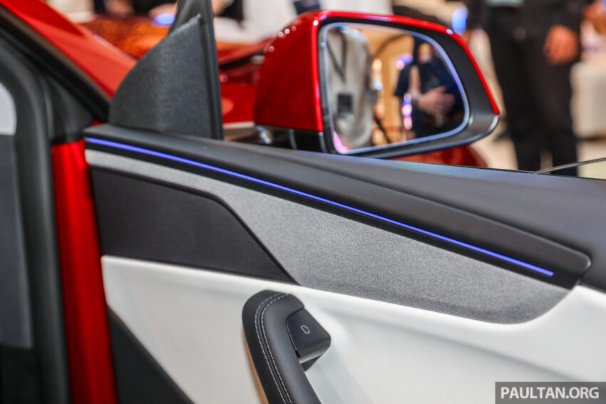2025 Tesla Model Y 小改款正式登陆大马, 最快4.3秒破百, 极速203km/h, 续航里程最长551公里, 售价从19.54万起 289113