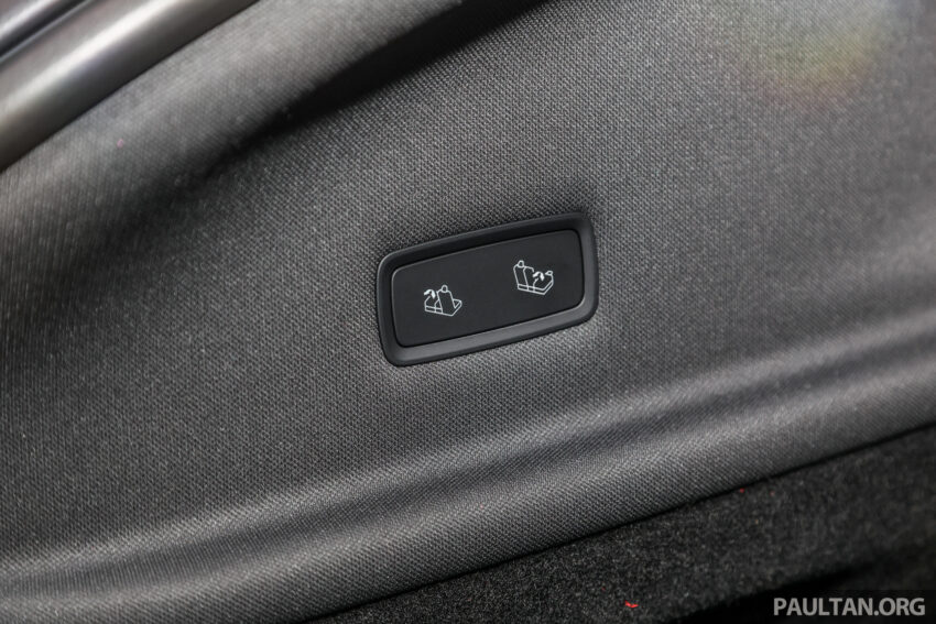 2025 Tesla Model Y 小改款正式登陆大马, 最快4.3秒破百, 极速203km/h, 续航里程最长551公里, 售价从19.54万起 289122
