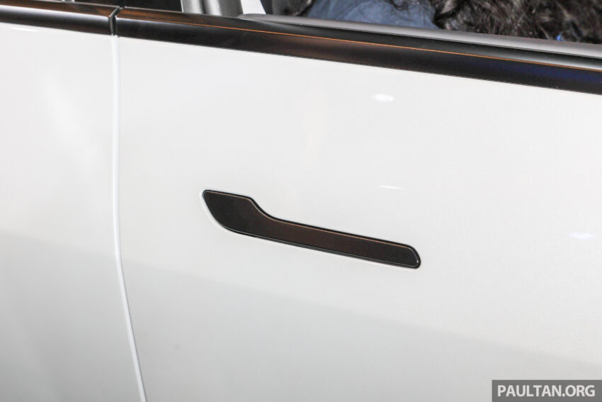 2025 Tesla Model Y 小改款正式登陆大马, 最快4.3秒破百, 极速203km/h, 续航里程最长551公里, 售价从19.54万起 289124