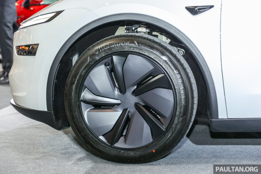 2025 Tesla Model Y 小改款正式登陆大马, 最快4.3秒破百, 极速203km/h, 续航里程最长551公里, 售价从19.54万起 289132