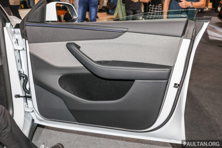 2025 Tesla Model Y 小改款正式登陆大马, 最快4.3秒破百, 极速203km/h, 续航里程最长551公里, 售价从19.54万起 289167