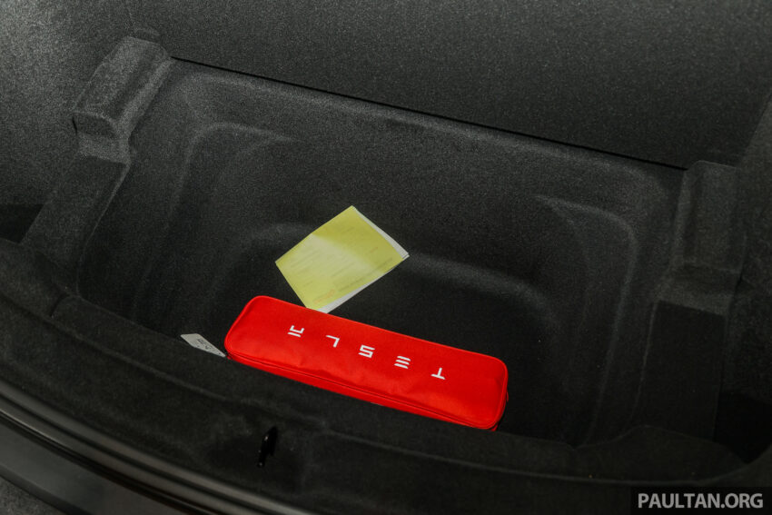 2025 Tesla Model Y 小改款正式登陆大马, 最快4.3秒破百, 极速203km/h, 续航里程最长551公里, 售价从19.54万起 289177