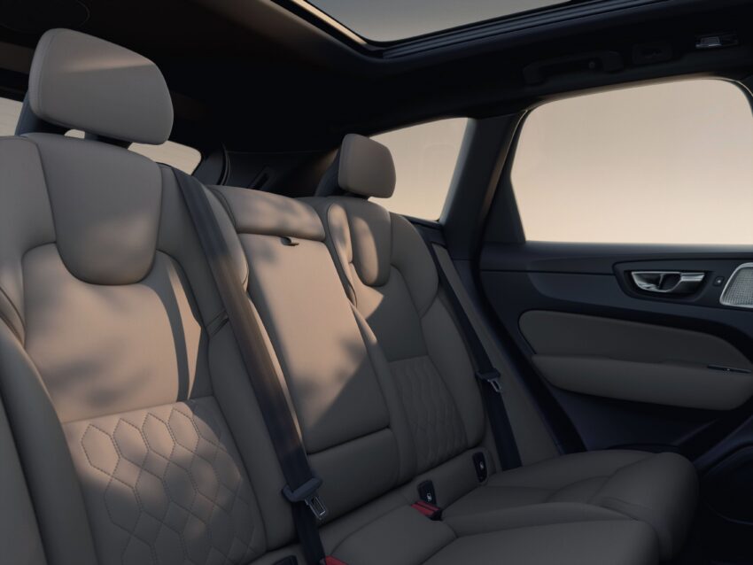 2026 Volvo XC60 小改款首发, 外型小修饰, 屏幕更大更强 289229