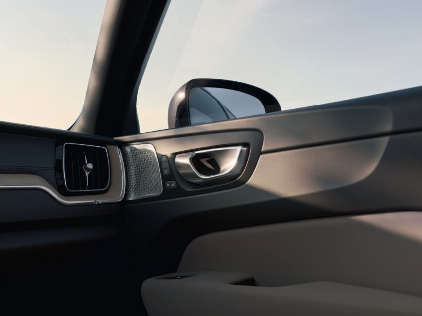 2026 Volvo XC60 小改款首发, 外型小修饰, 屏幕更大更强 289235