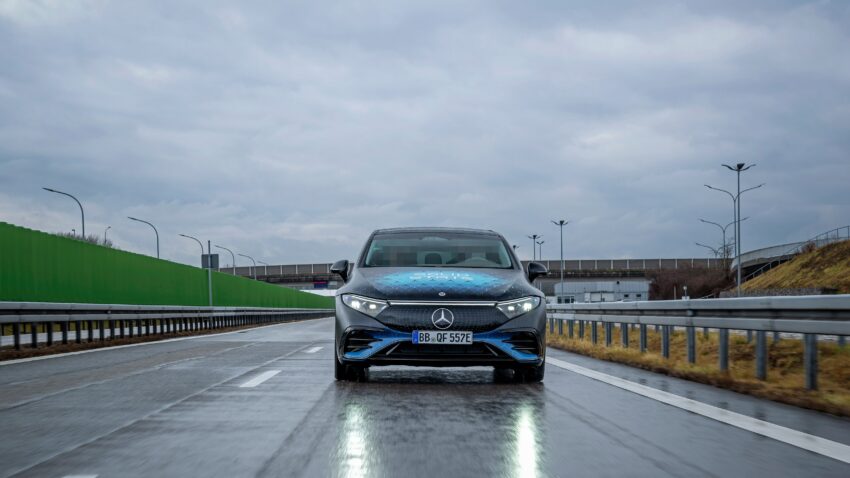 Mercedes-Benz 声称已在 EQS 身上开展固态电池实际使用测试, 发现可带来额外25%续航里程, 或可突破1,000公里 289683