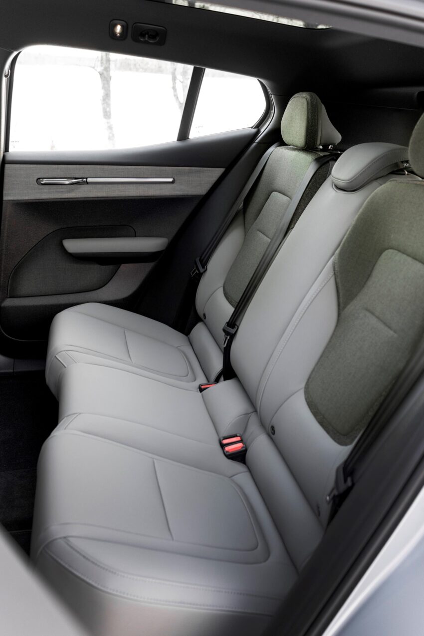 Volvo EX30 Cross Country 纯电SUV首发, 强化越野能力 288511