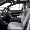 Volvo EX30 Cross Country 纯电SUV首发, 强化越野能力