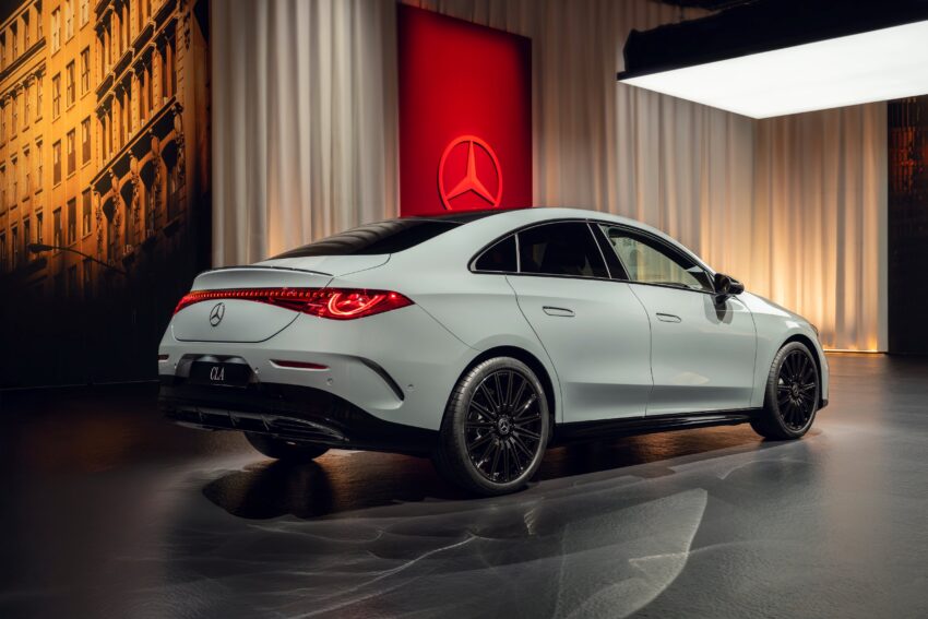 2025 Mercedes-Benz CLA 第三代大改款全球首发, 同时提供纯电动与48V油电版, 纯电续航里程达792公里, 800V架构 291180
