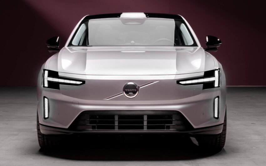 Volvo ES90 全球首发, 品牌旗舰纯电四门房车, 最长续航700公里, 最快4秒破百, 800V电动架构, 20分钟充电至80% 290742