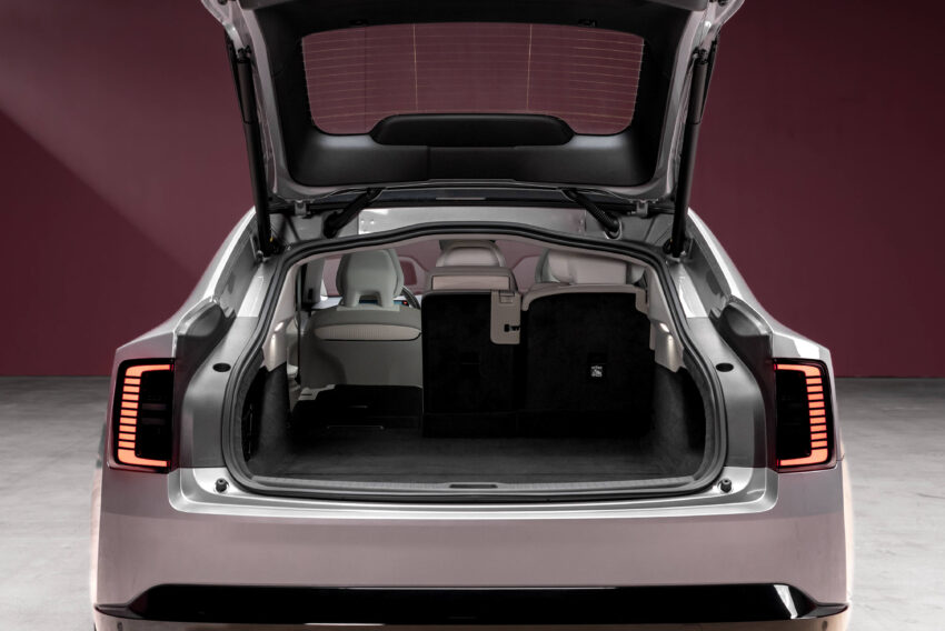 Volvo ES90 全球首发, 品牌旗舰纯电四门房车, 最长续航700公里, 最快4秒破百, 800V电动架构, 20分钟充电至80% 290749