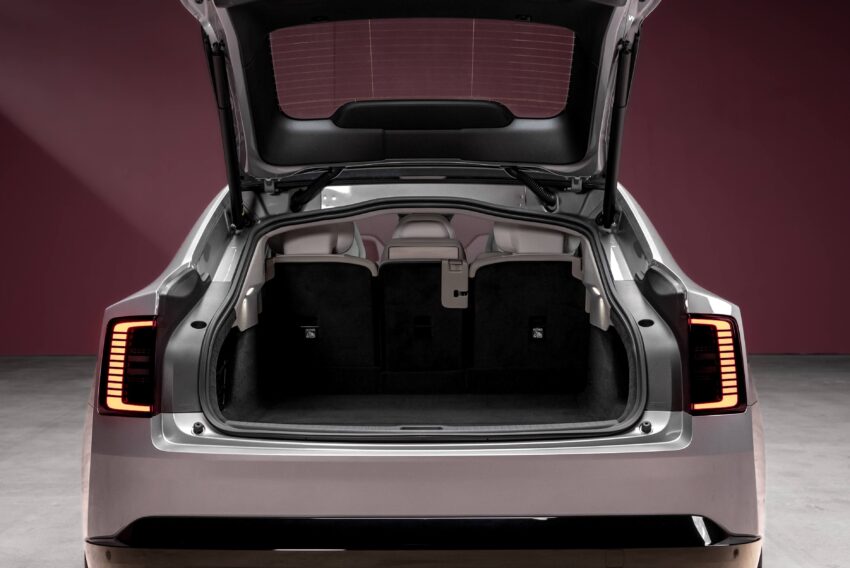 Volvo ES90 全球首发, 品牌旗舰纯电四门房车, 最长续航700公里, 最快4秒破百, 800V电动架构, 20分钟充电至80% 290751